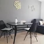 Apartament 4 Me